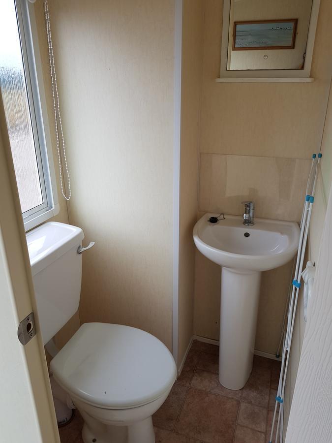 Отель Pitch & Canvas - Self Catering At Broad Oak Farm Таттенхолл Экстерьер фото